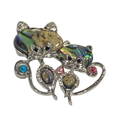 Lapel pin cats in gold shade