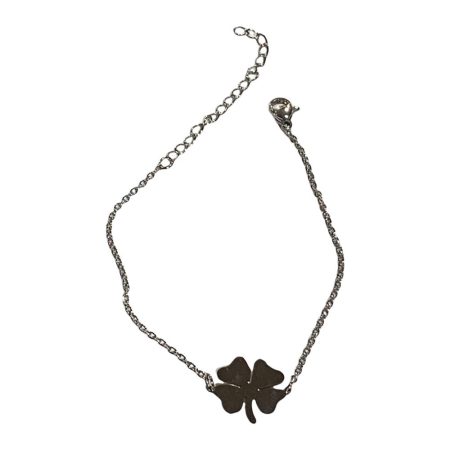 Stainless steel bracelet with clover design