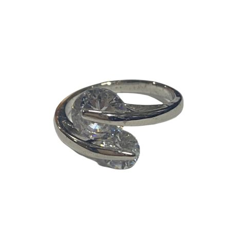 Ατσάλινο γυναικείο δαχτυλίδι με πρωτότυπο σχέδιο