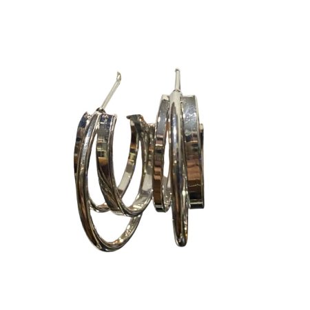 Γυναικεία σκουλαρίκια με ιδιαίτερο σχέδιο